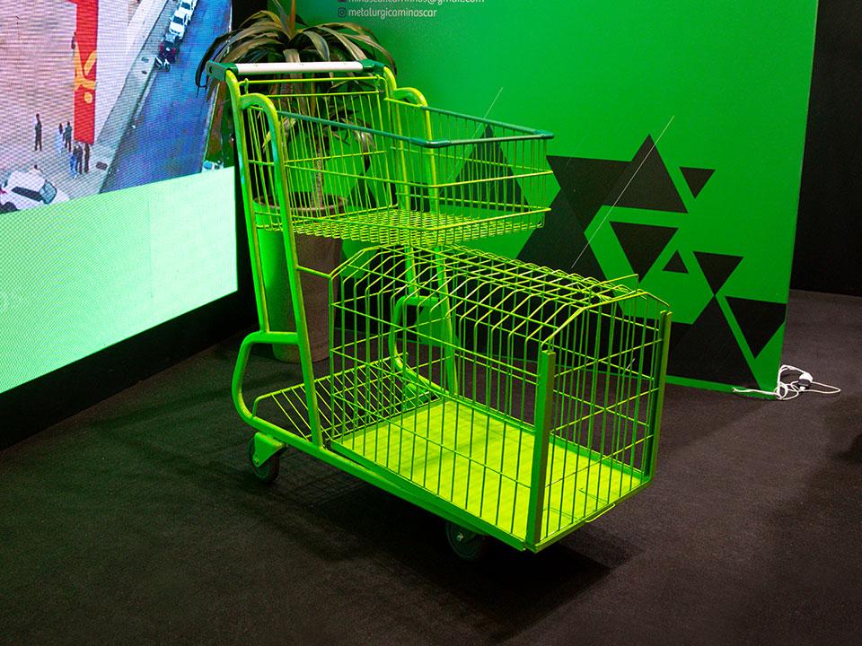 Carrinhos para pet pensados para a experiência do cliente